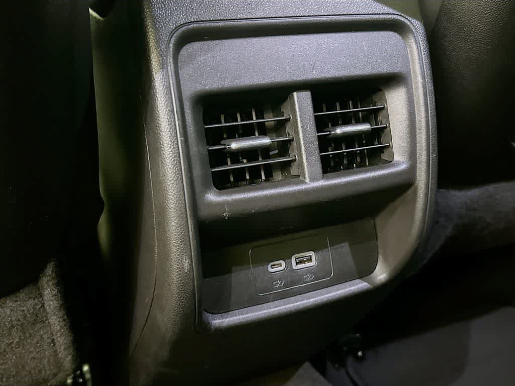 Used 2024 Cadillac XT4 Premium Luxury FWD image 13