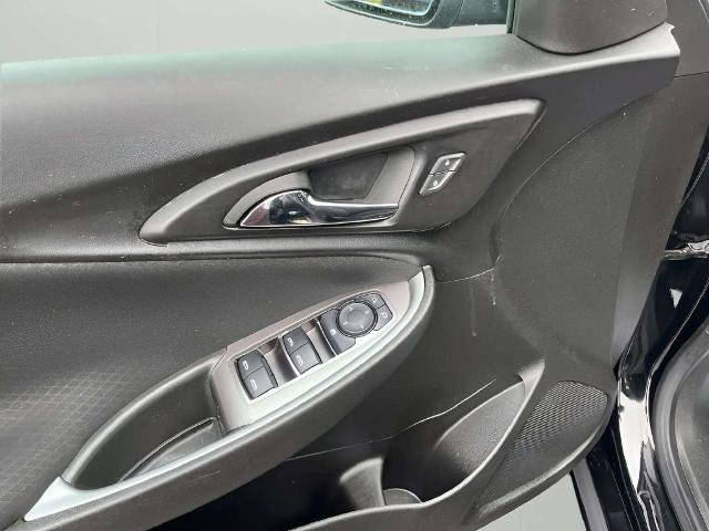 Used 2024 Chevrolet Malibu LT FWD image 17