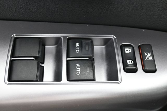 Used 2022 Toyota Sequoia SR5 AWD/4WD image 15