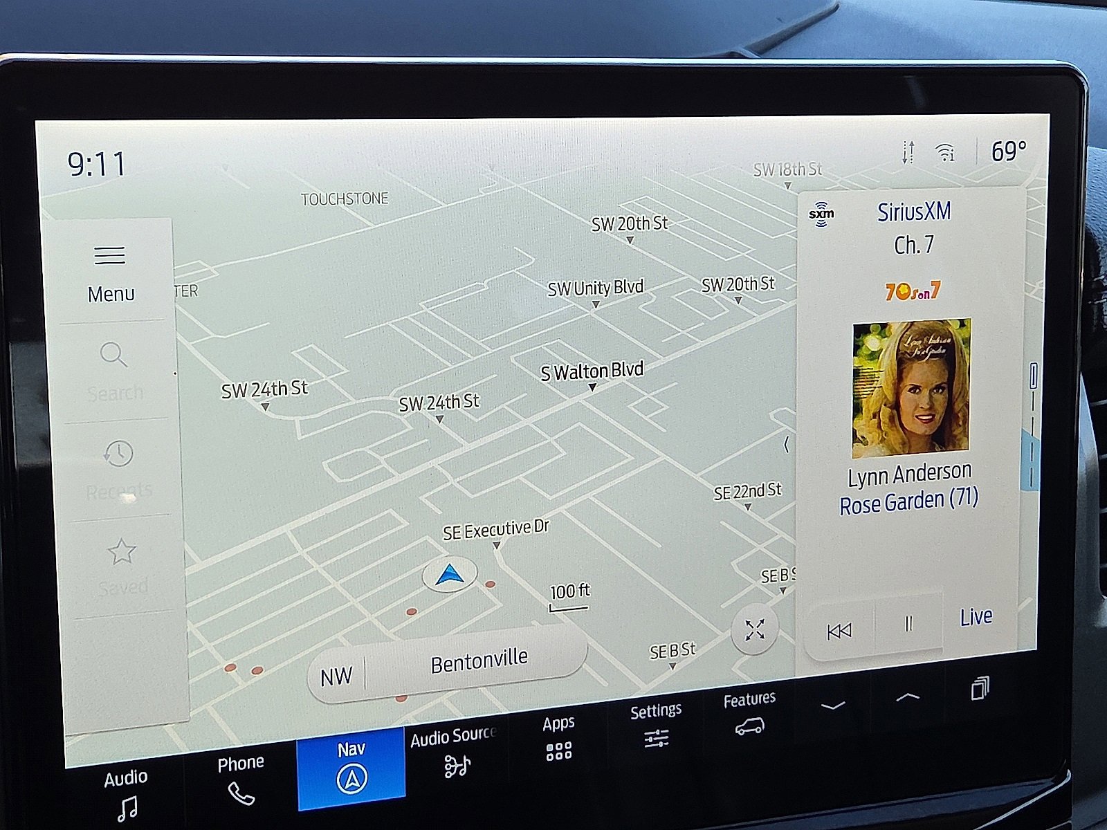 Certified 2024 Ford Expedition XLT image 18