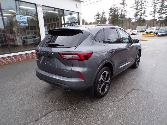 Certified 2023 Ford Escape ST-Line Elite w/ Premium Technology Package AWD/4WD image 10