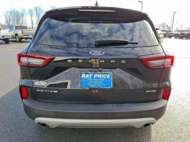 Certified 2025 Ford Escape Active image 3