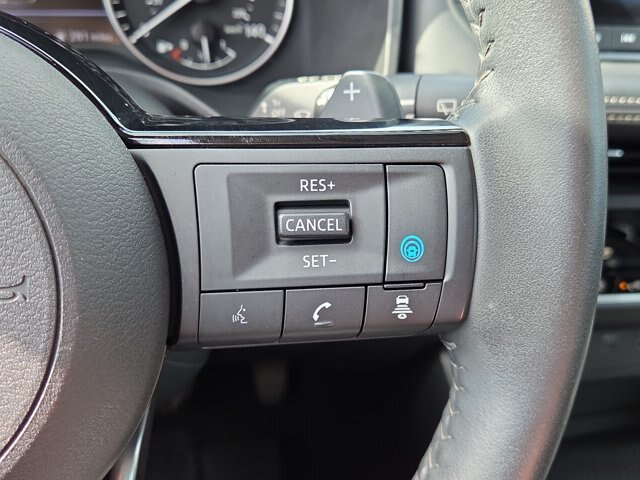 Used 2023 Nissan Rogue SV w/ SV Premium B Package FWD image 20