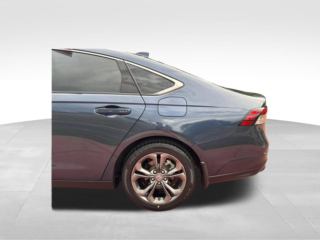 Used 2023 Honda Accord EX image 36