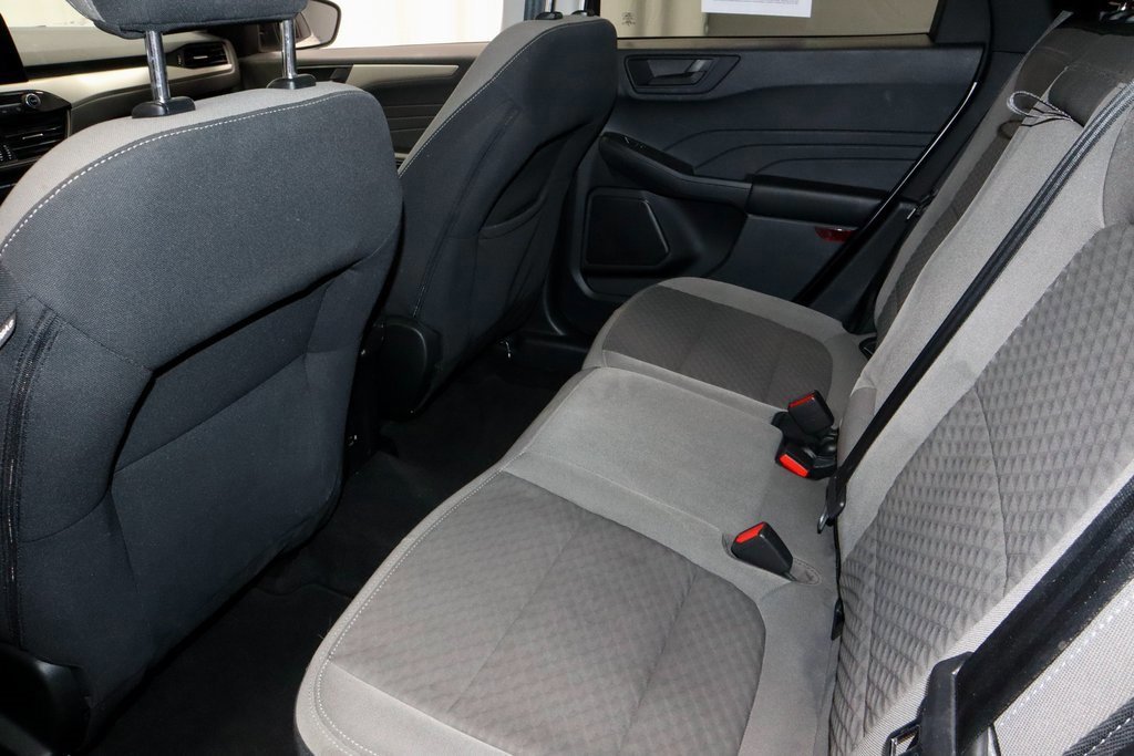 Certified 2022 Ford Escape SE w/ SE Sport Appearance Package image 21