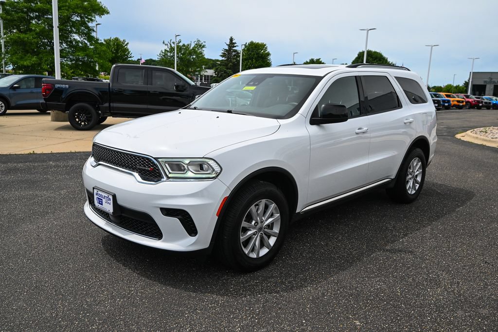 Used 2023 Dodge Durango SXT w/ Quick Order Package 2BK AWD/4WD image 9