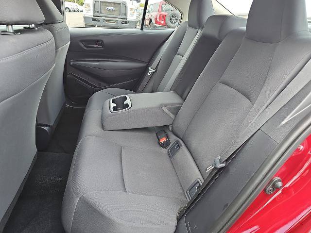 Used 2025 Toyota Corolla LE FWD image 13