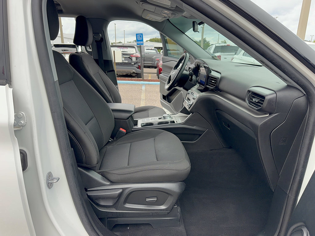 Certified 2022 Ford Explorer XLT RWD image 13