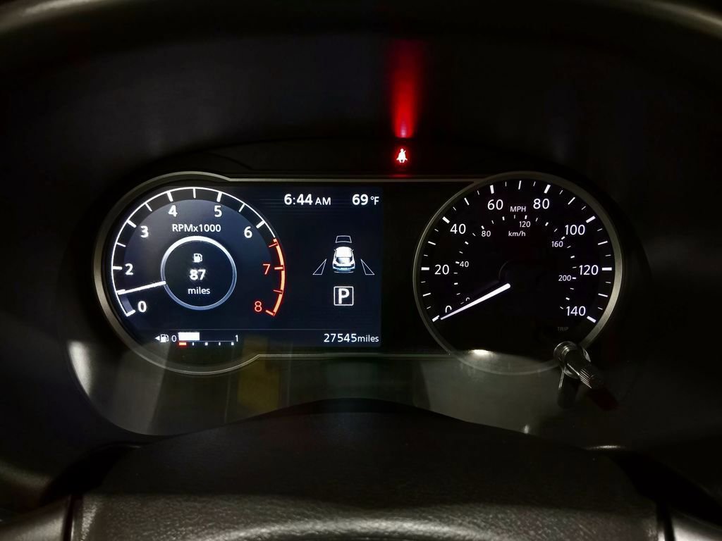 Used 2019 Nissan Kicks SR w/ Exterior Package image 21