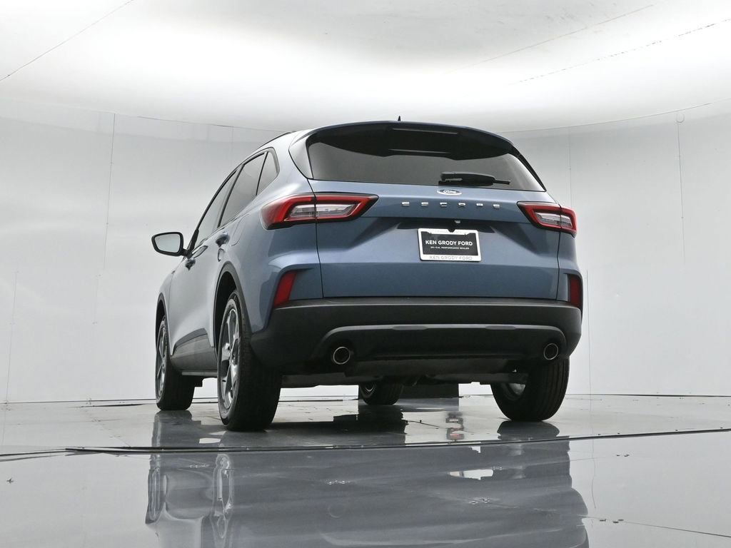 Certified 2025 Ford Escape ST-Line image 19