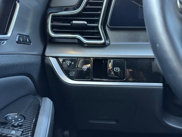 Used 2024 Kia Sportage SX image 40