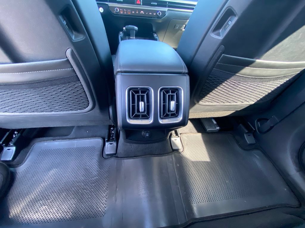 Used 2025 Kia Sorento S w/ Panoramic Sunroof Package FWD image 26