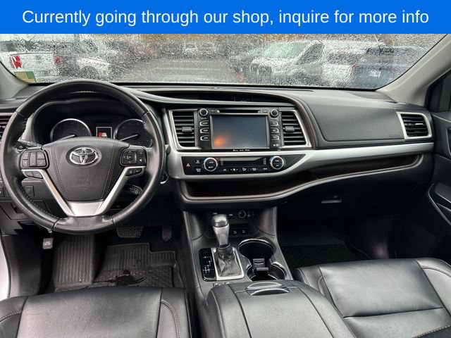 Used 2019 Toyota Highlander XLE image 12