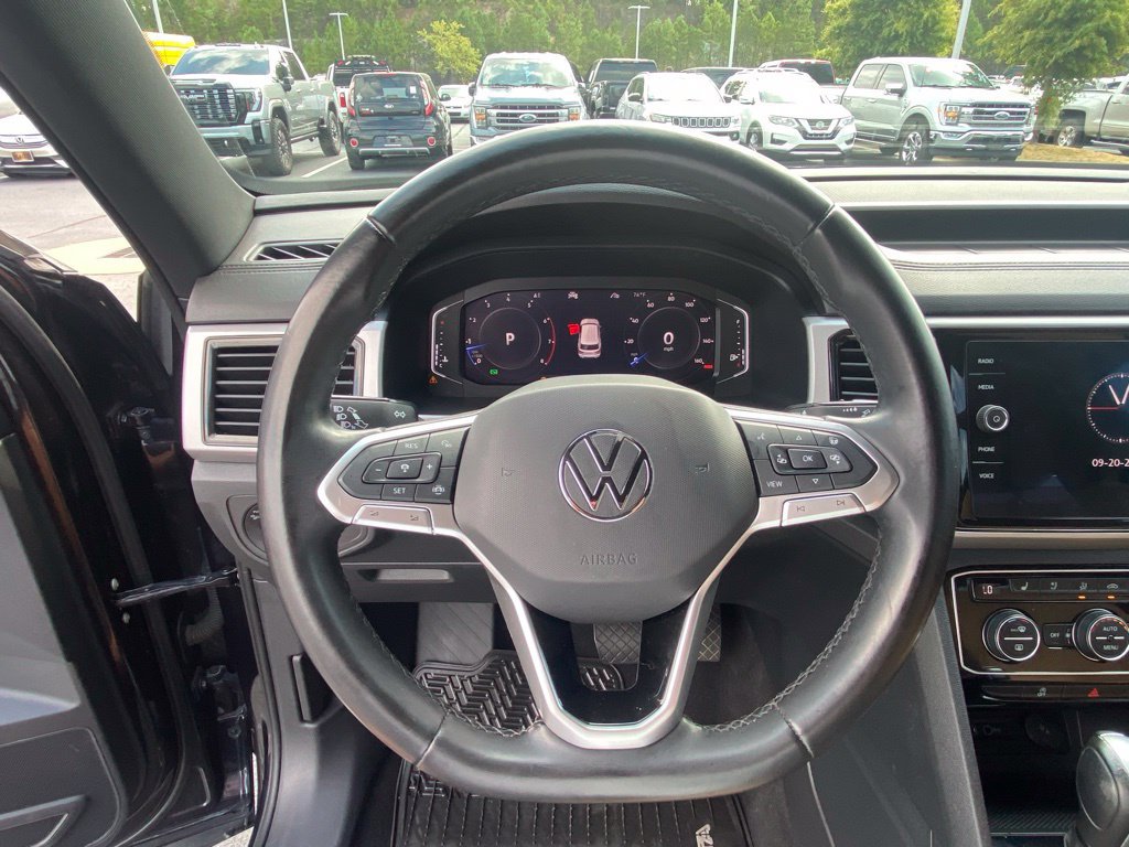 Used 2020 Volkswagen Atlas Cross Sport SEL Premium AWD/4WD image 13
