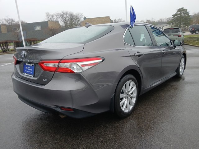 Used 2019 Toyota Camry LE FWD image 4