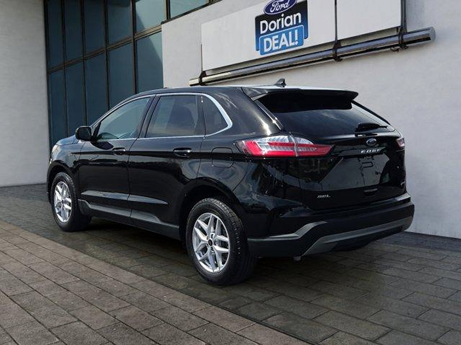 Certified 2023 Ford Edge SEL w/ Convenience Package AWD/4WD image 5