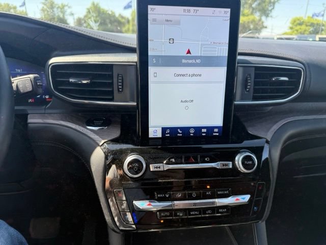 Certified 2023 Ford Explorer Platinum w/ Technology Package AWD/4WD image 16