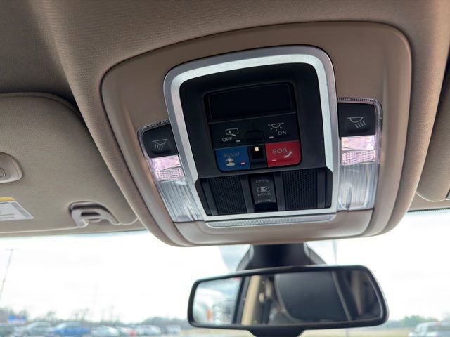 Used 2022 RAM 3500 Laramie image 38