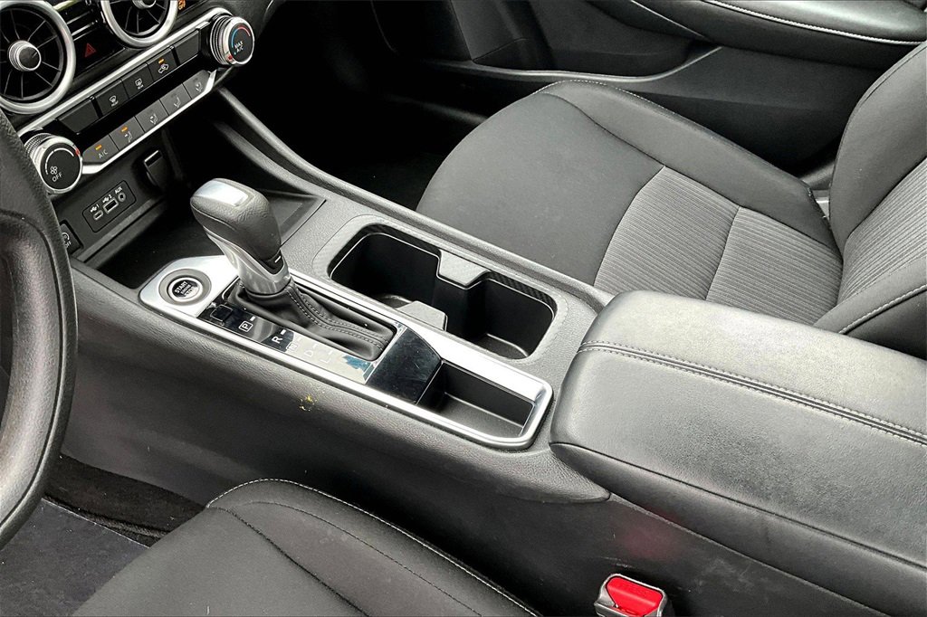 Used 2024 Nissan Sentra SV image 16