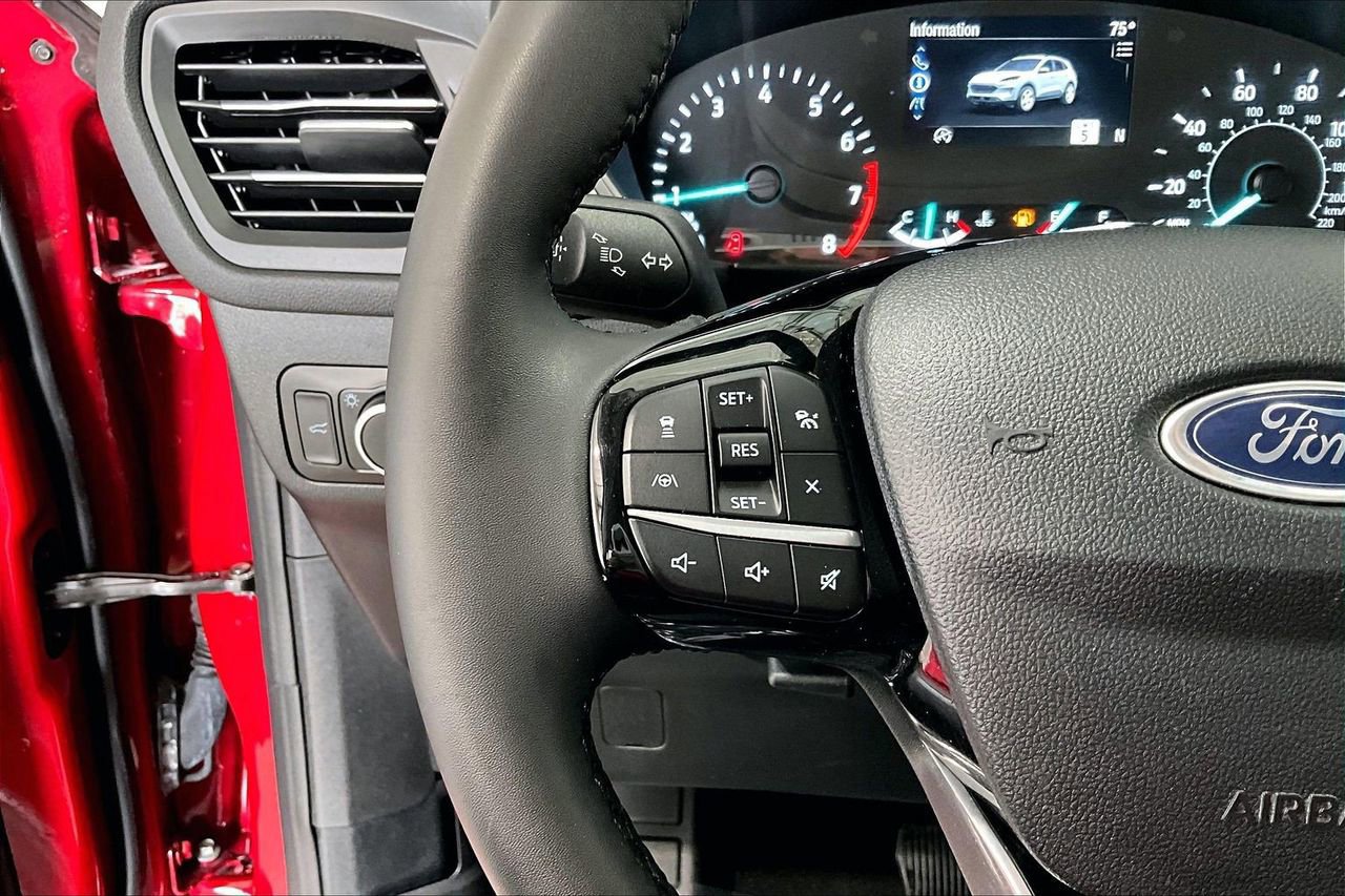 Certified 2022 Ford Escape SEL image 22