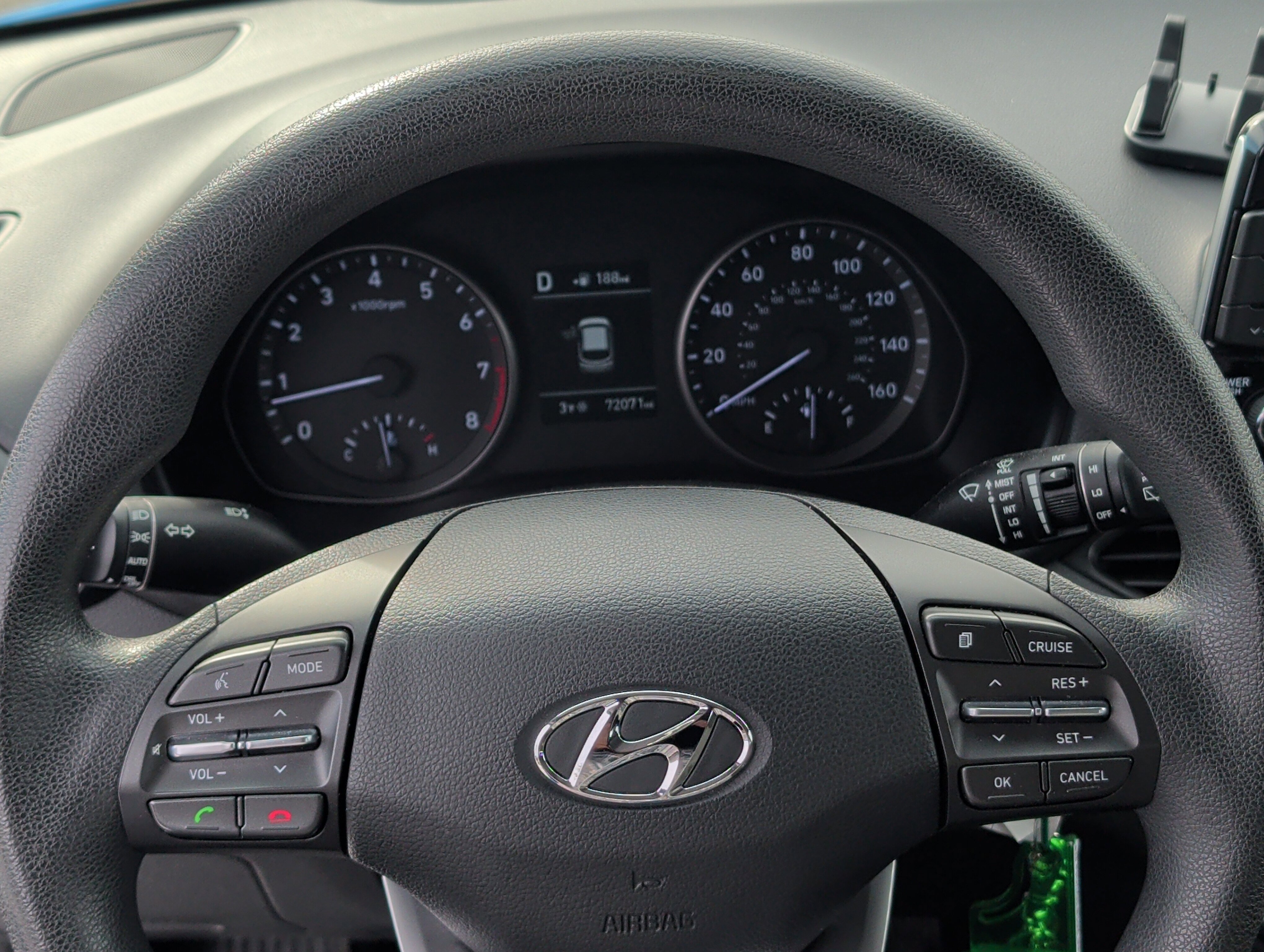 Used 2018 Hyundai Elantra GT image 25