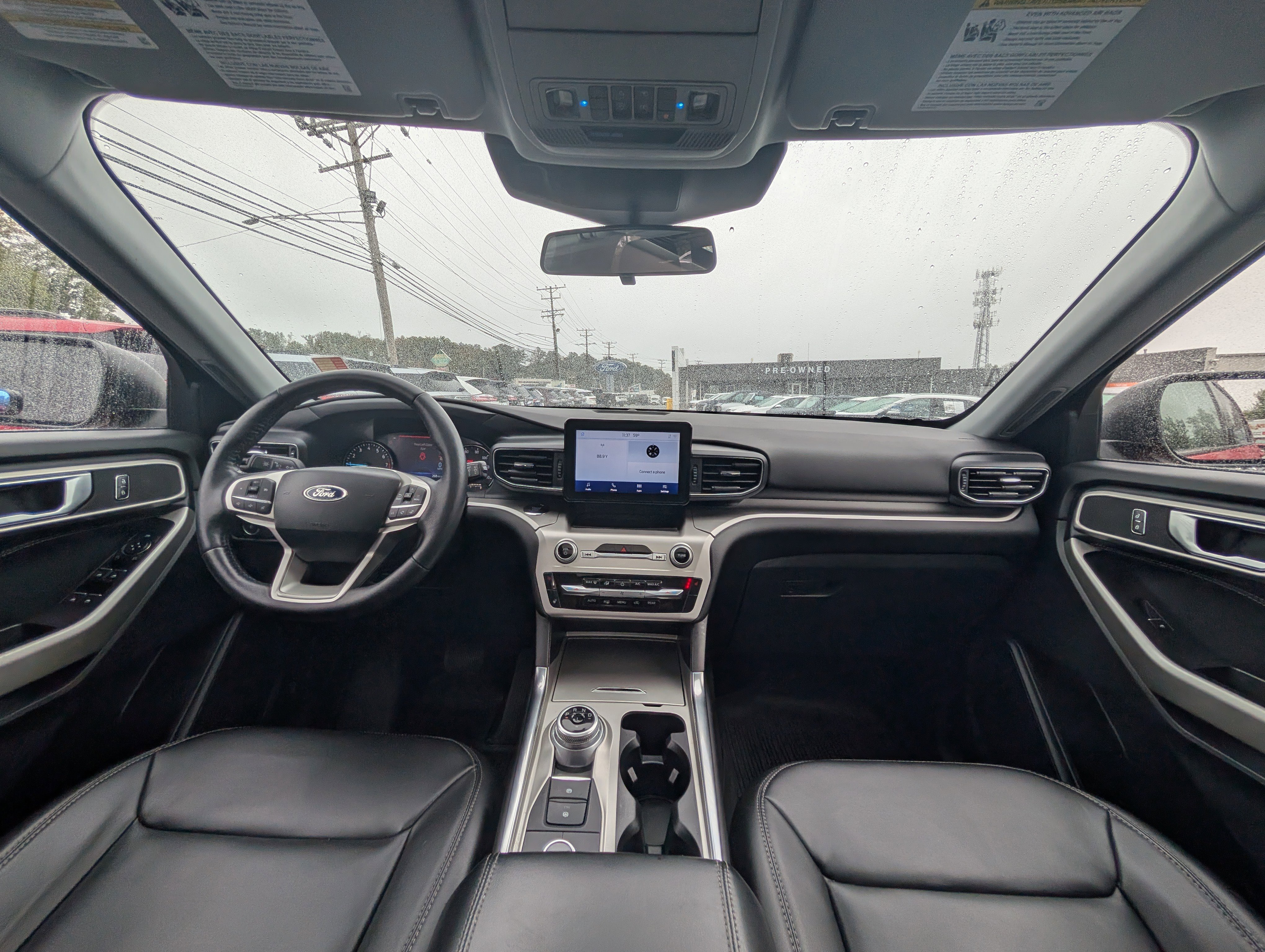 Certified 2022 Ford Explorer XLT w/ Equipment Group 202A image 23