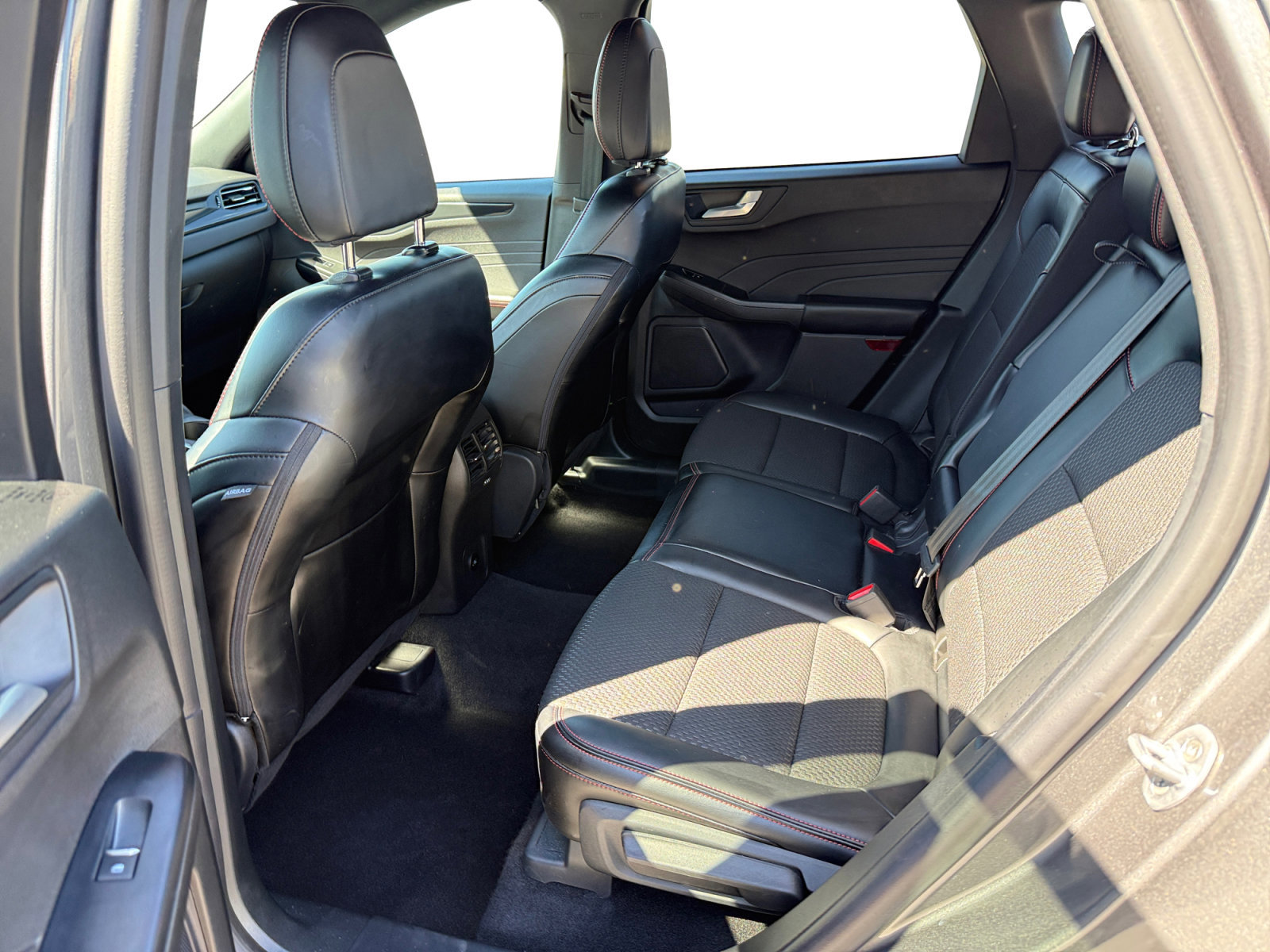 Certified 2024 Ford Escape ST-Line w/ Tech Pack #1 image 16