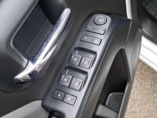 Used 2018 Chevrolet Silverado 1500 Custom w/ Custom Value Package image 21