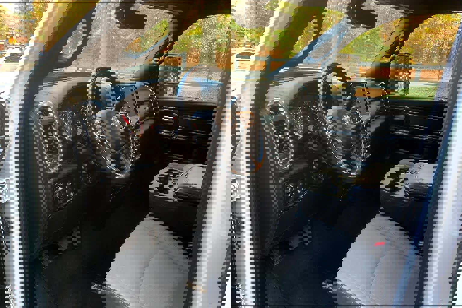 Used 2024 RAM 3500 Big Horn image 16