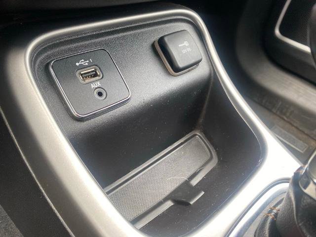 Used 2020 Jeep Compass Latitude FWD image 23