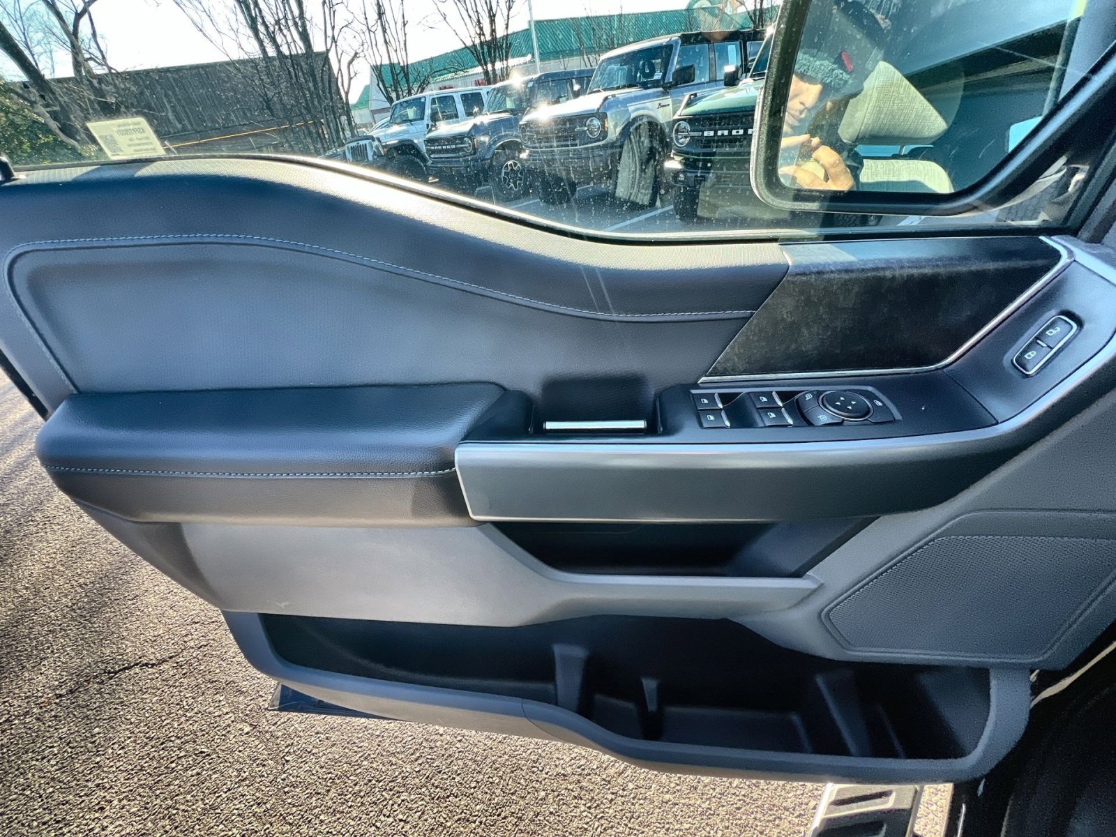 Certified 2022 Ford F150 XLT w/ Equipment Group 302A High image 15