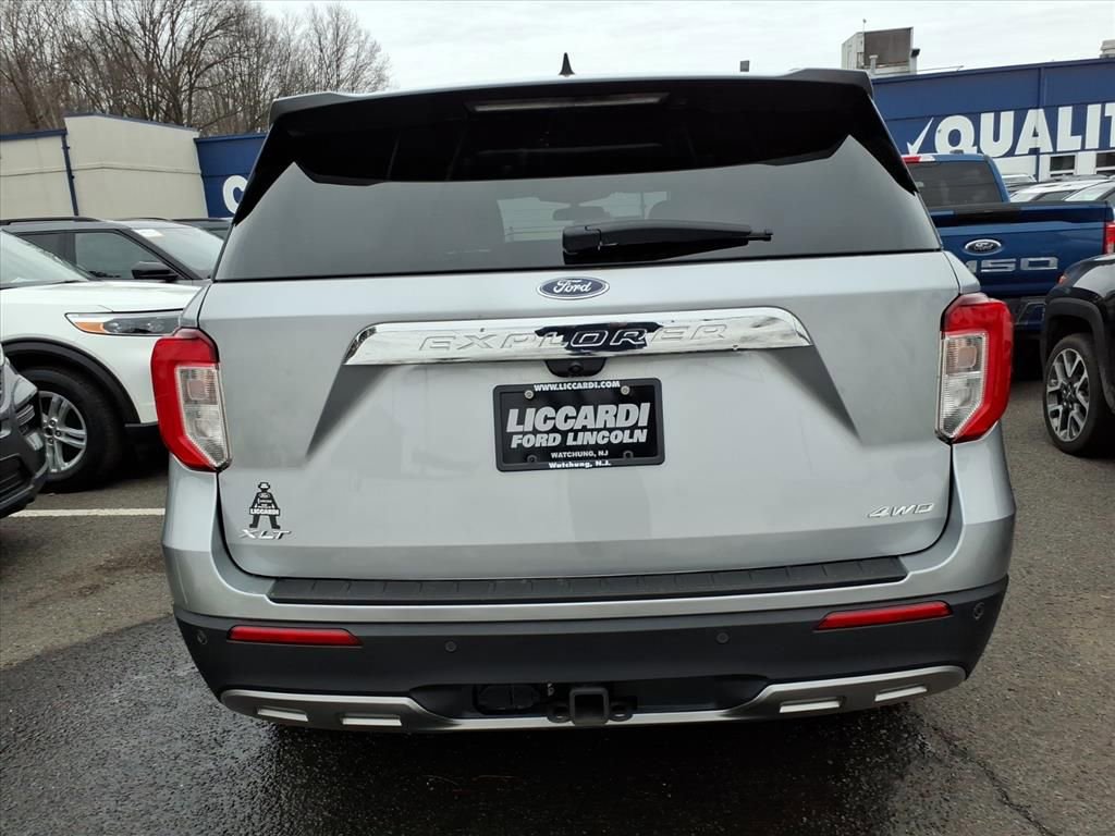 Certified 2023 Ford Explorer XLT w/ Equipment Group 202A image 5