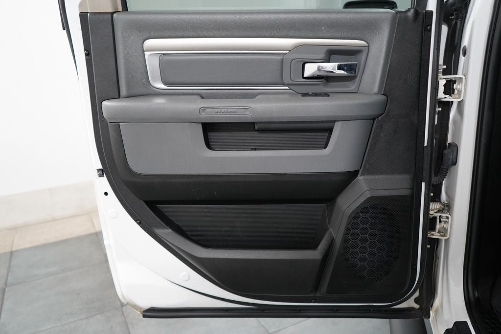 Used 2019 RAM 1500 Warlock AWD/4WD image 33