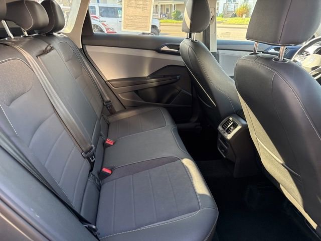 Used 2024 Volkswagen Taos SE AWD/4WD image 36