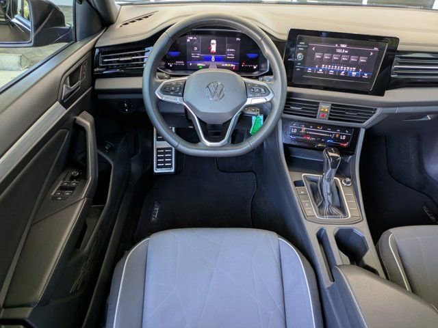 Used 2025 Volkswagen Jetta Sport image 13