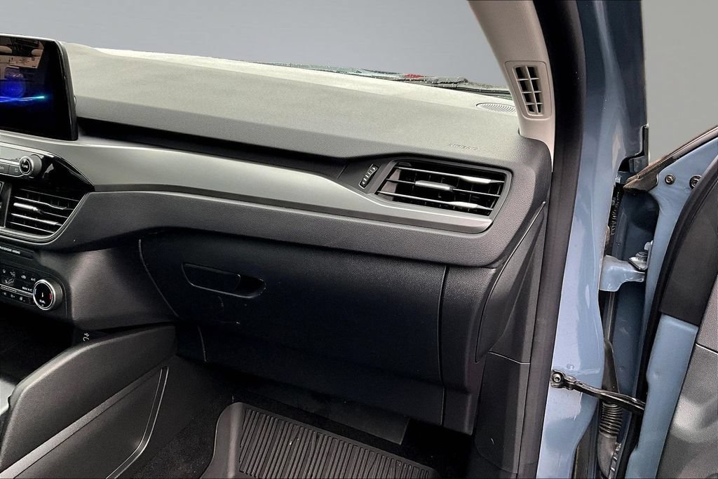 Certified 2025 Ford Escape Active w/ Cold Weather Package FWD image 26