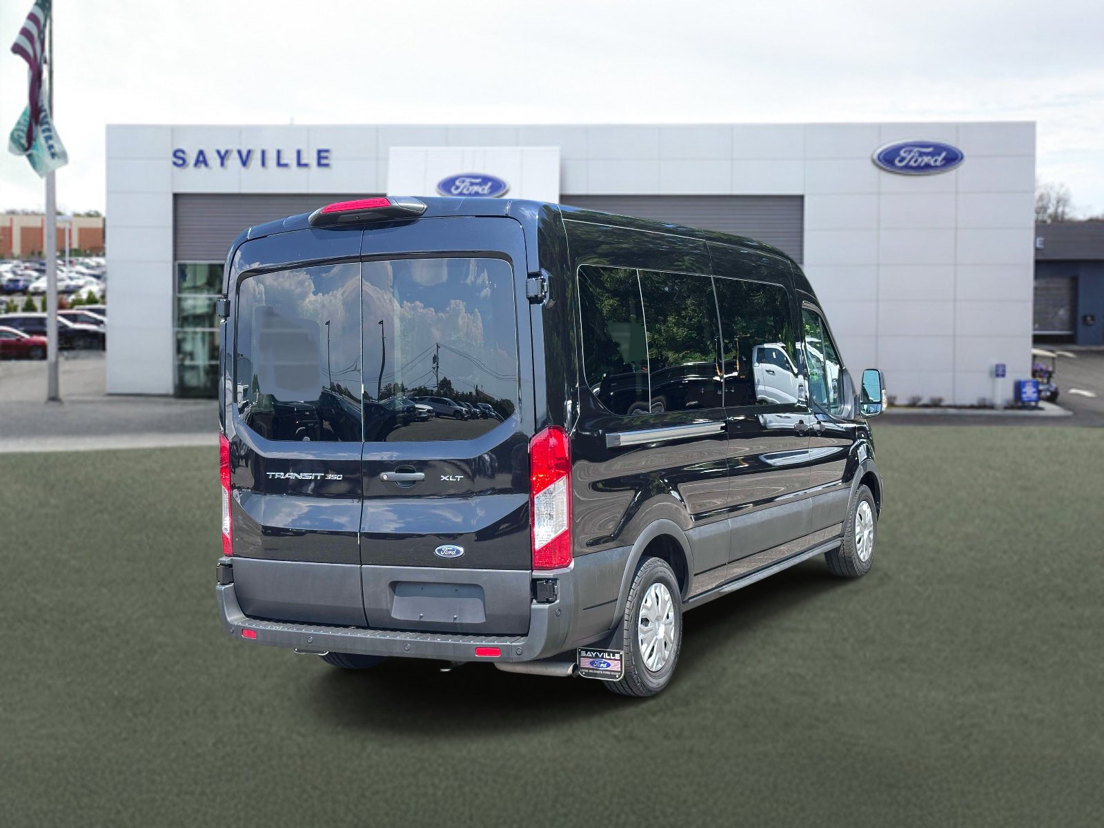 Certified 2025 Ford Transit 350 XLT RWD image 5