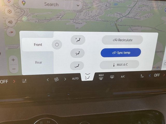 Certified 2025 Ford Expedition Active image 26