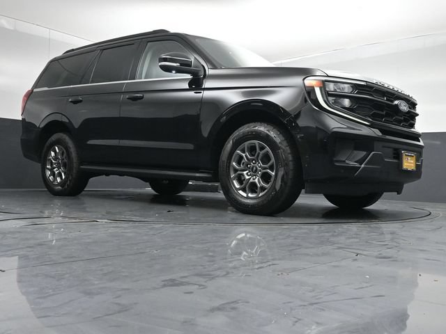 Certified 2026 Ford Expedition Active AWD/4WD image 35