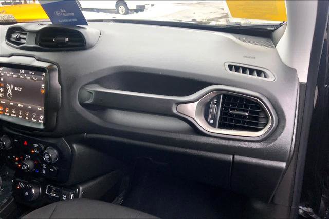 Used 2023 Jeep Renegade Latitude w/ Premium Group image 19