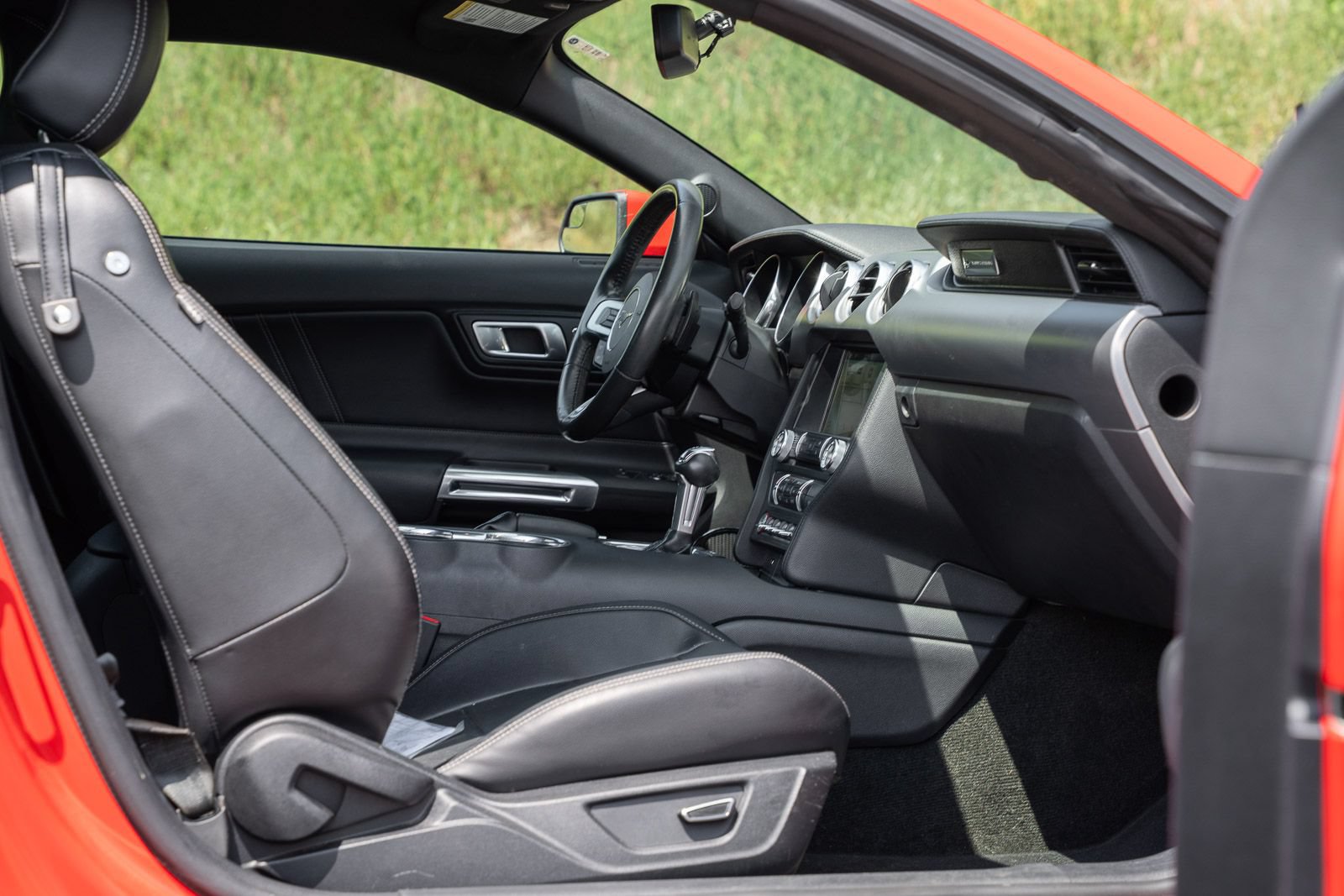Certified 2018 Ford Mustang GT Premium RWD image 18