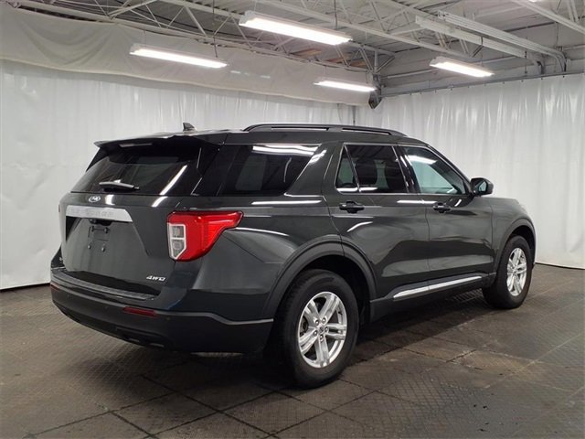 Certified 2023 Ford Explorer XLT image 4