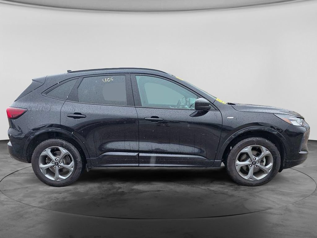 Certified 2024 Ford Escape ST-Line AWD/4WD image 10