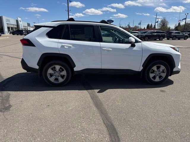 Used 2025 Toyota RAV4 XLE AWD/4WD image 11