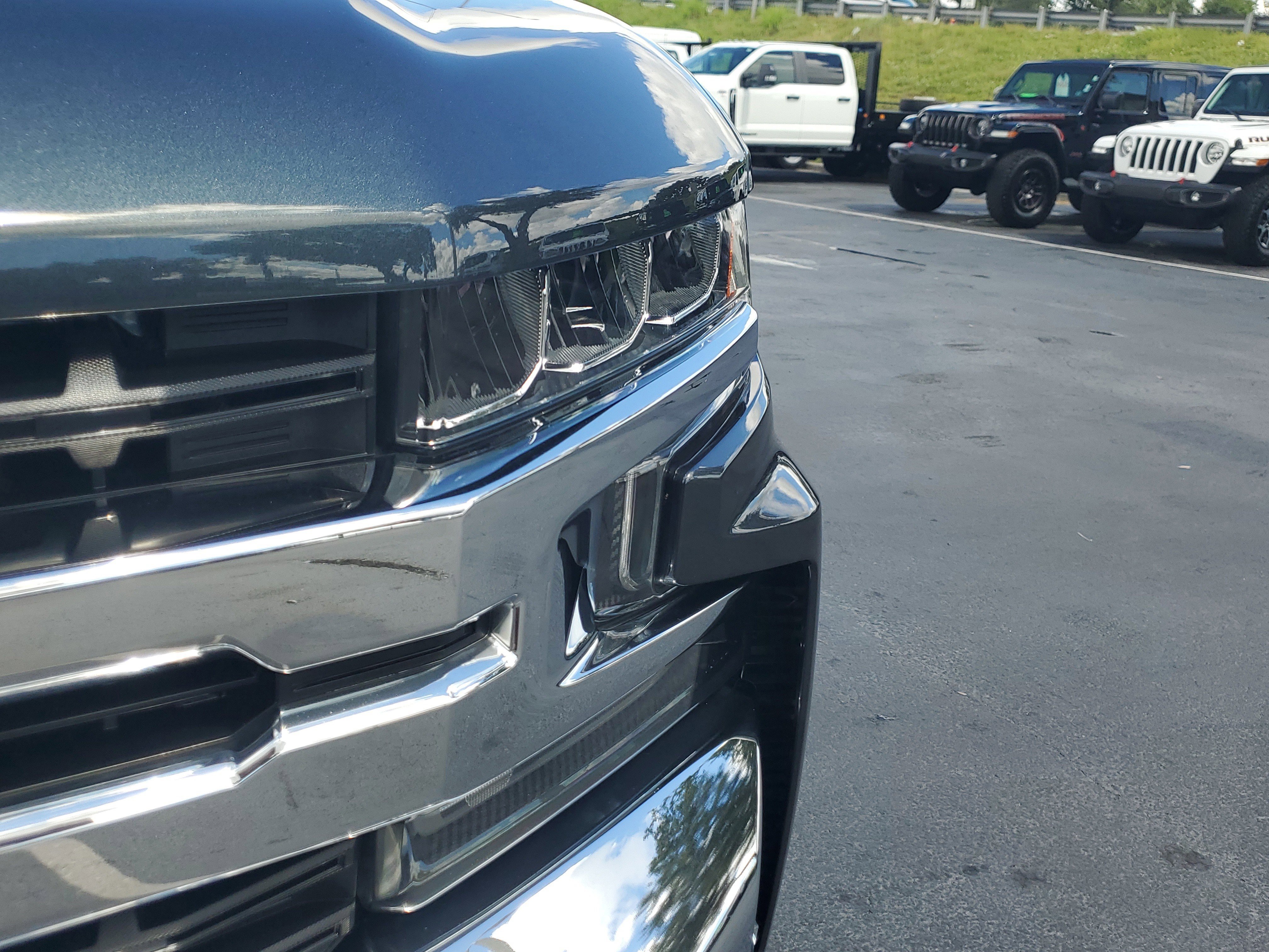 Used 2020 Chevrolet Silverado 1500 LT w/ All-Star Edition image 6