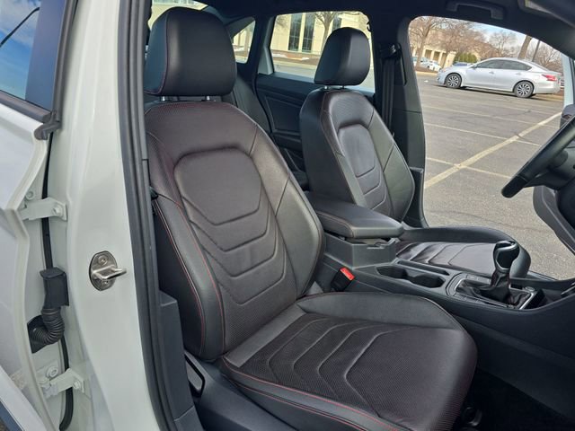 Used 2023 Volkswagen Jetta GLI Autobahn image 24