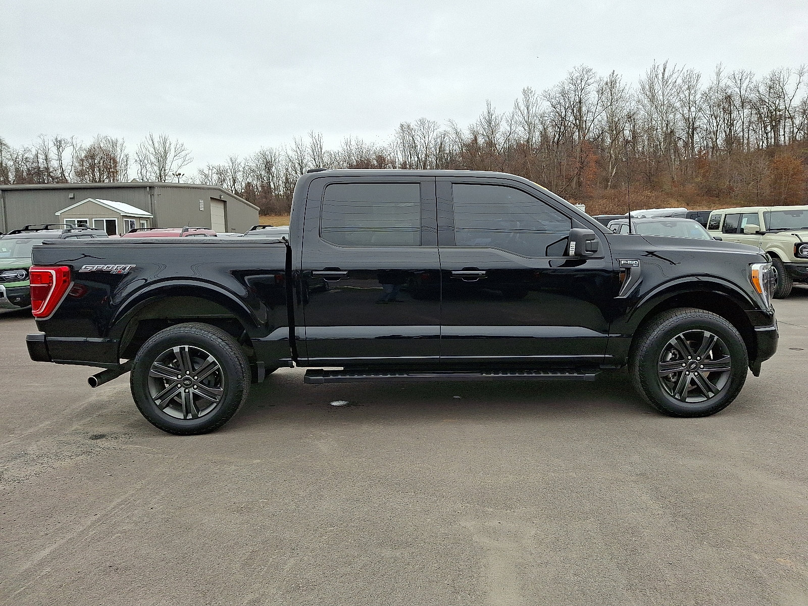 Certified 2022 Ford F150 XLT w/ Equipment Group 302A High image 12