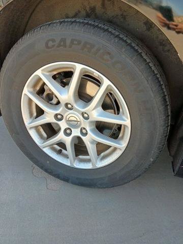 Used 2023 Chrysler Pacifica Touring-L FWD image 16