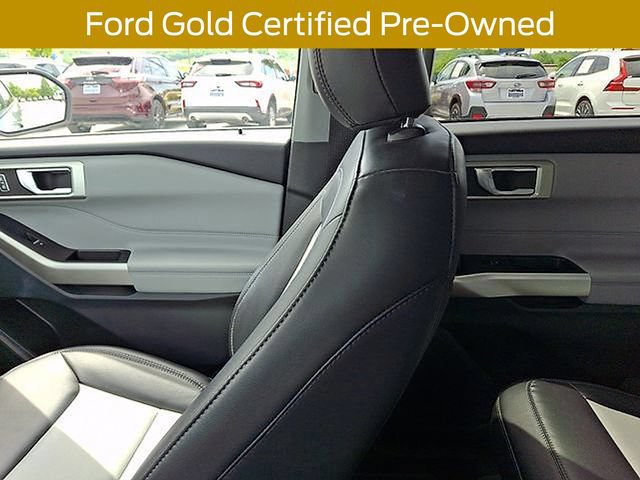 Certified 2022 Ford Explorer XLT w/ Equipment Group 202A AWD/4WD image 26