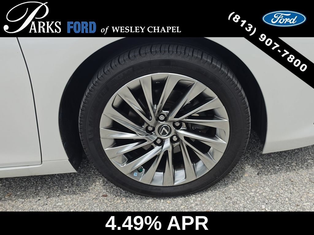 Used 2022 Lexus ES 300h Ultra Luxury w/ Accessory Package 2 FWD image 34